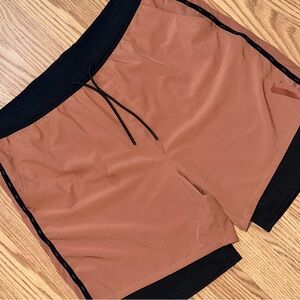 Vuori Fullerton Men’s Copper Orange Athletic Compression Lined Shorts Men’s XXL